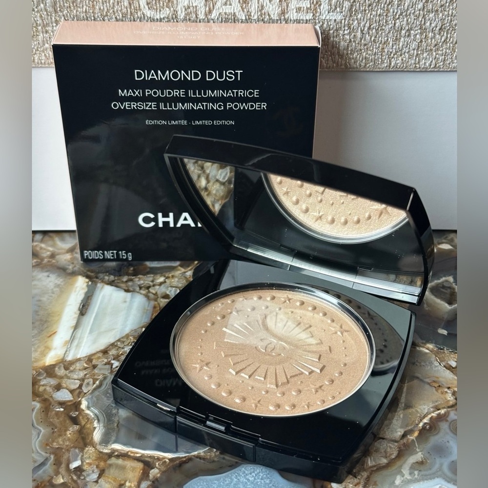 CHANEL Diamond Dust Oversize Illuminating Powder Limited Edition